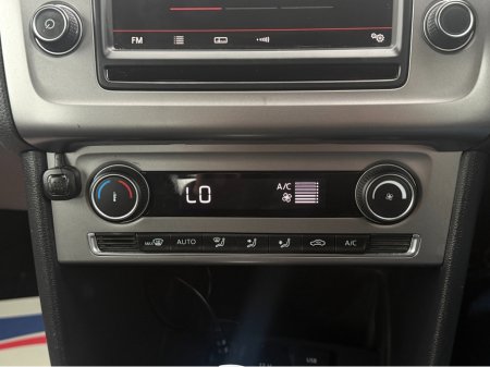 2015 Volkswagen Polo - thumbnail 16