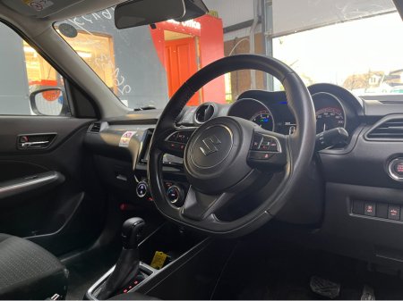 2020 Suzuki Swift - thumbnail 8