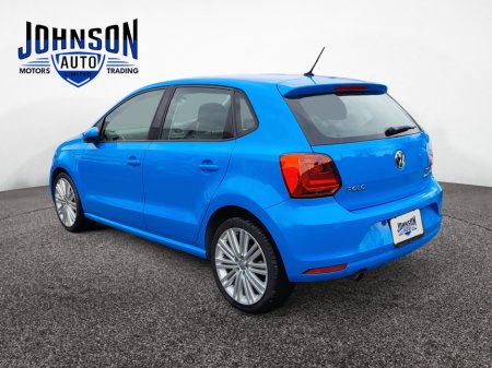 2015 Volkswagen Polo - thumbnail 4