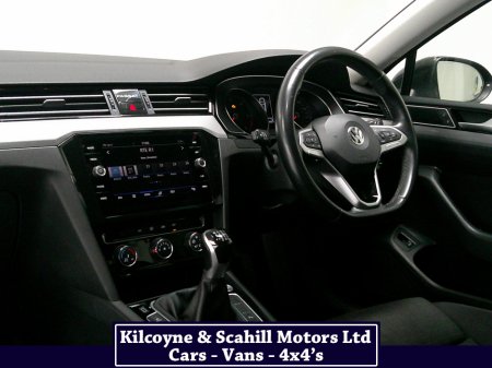 2020 Volkswagen Passat - thumbnail 17