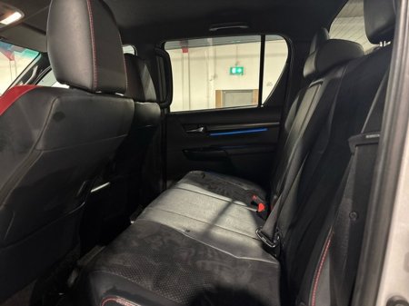 2023 Toyota Hilux 2.8 GR SPORT 4DR A AUTO €41,420 thumbnail