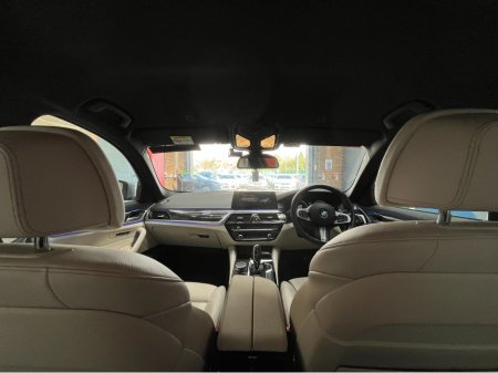 2017 BMW 5 Series - thumbnail 19