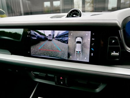 2025 Porsche Cayenne 3.0 E-Hybrid PHEV Auto €118,950 thumbnail