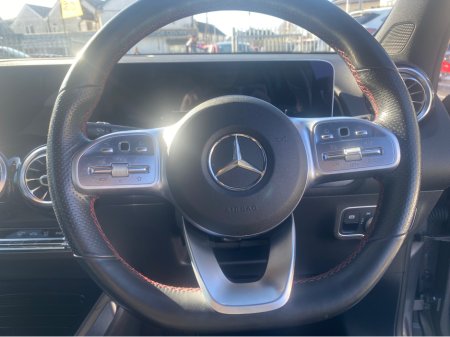 2020 Mercedes-Benz GLB - thumbnail 11