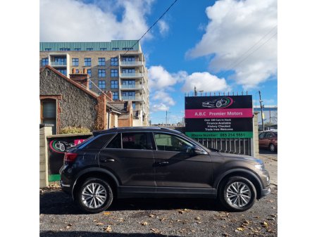 2019 Volkswagen T-Roc 1.6 TDI 115bhp Design €19,450