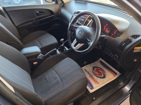 2011 Kia Ceed CEE'D 1.6 CRDI 2 ECODYNAMICS 8 89BHP 5 1 1.6CRDI 5DR €4,950 thumbnail