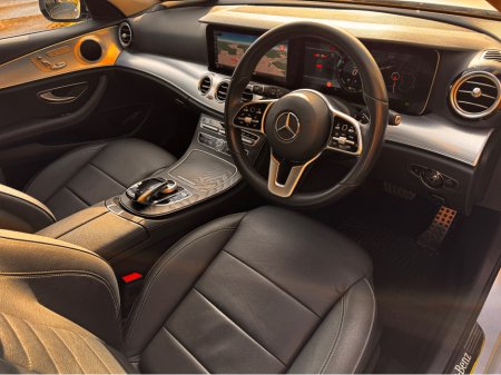 2019 Mercedes-Benz E Class E300  PREMIUM DE LUXURY €28,950 thumbnail