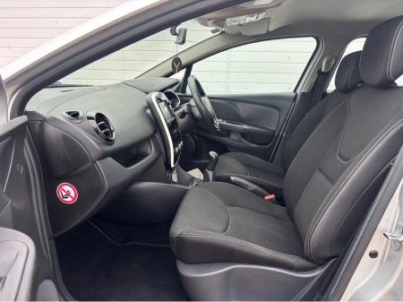 2015 Renault Clio - thumbnail 18