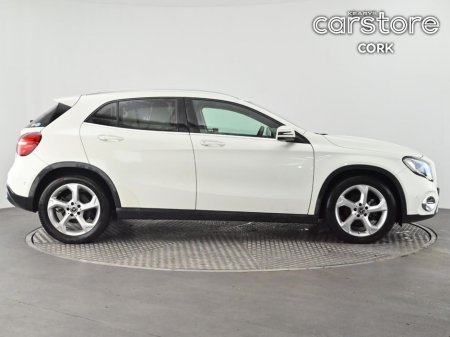 2017 Mercedes-Benz GLA Class GLA 180 1.6 Auto €21,880