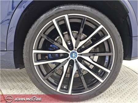 2025 BMW X5 50E M SPORT PRO PACK PHEV AUTO                           *RETAIL PRICE €98,950 - €2,000 SCRAPPAGE* FLEXIBLE FINANCE OFFERS AVAILABLE €96,950 thumbnail