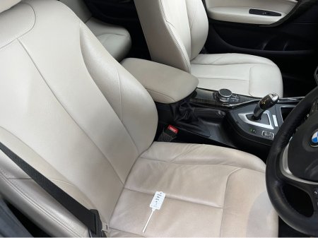 2019 BMW 1 Series - thumbnail 11