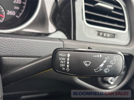 2014 Volkswagen Golf 1.4 HIGHLINE , AUTO // LOW MILEAGE €12,950 thumbnail