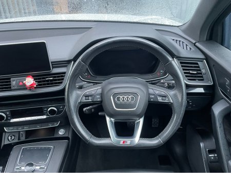 2020 Audi Q5 2.0TFSIE 50 QTIP 5DR BLACK EDITION €39,950 thumbnail