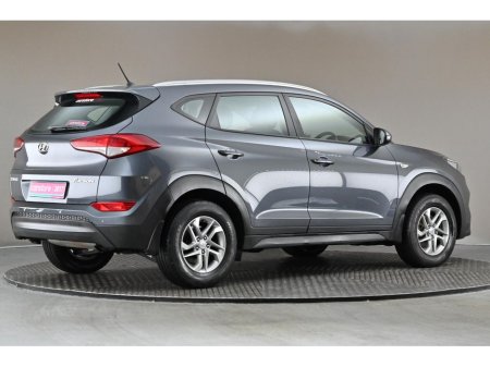 2017 Hyundai Tucson 1.6 PETROL *REAR PARK SENSORS* €17,890 thumbnail