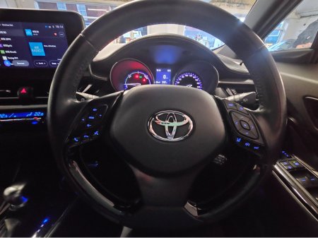 2023 Toyota C-HR HYBRID SPORT 4DR AUTO €25,950 thumbnail