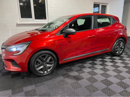 2022 Renault Clio - thumbnail 18