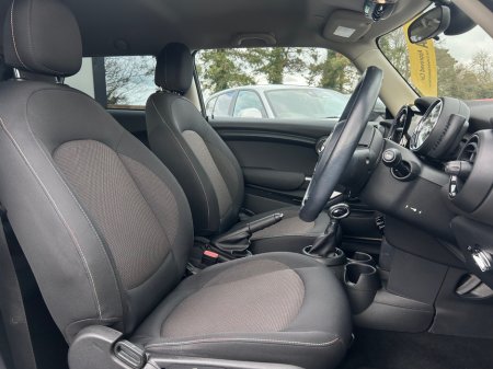 2017 MINI Cooper D - thumbnail 9