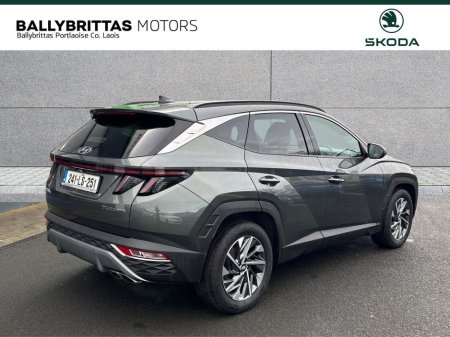 2024 Hyundai Tucson 2WD Executive Plus thumbnail