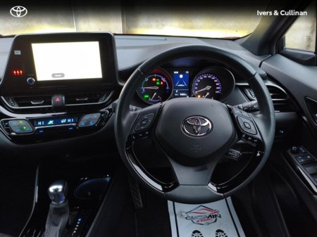 2023 Toyota C-HR C-HR HYBRID SPORT €30,990 thumbnail