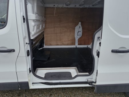 2023 Renault Trafic RED VAN FWD 130 3T1 E6 L2H1 3DR €18,450 thumbnail