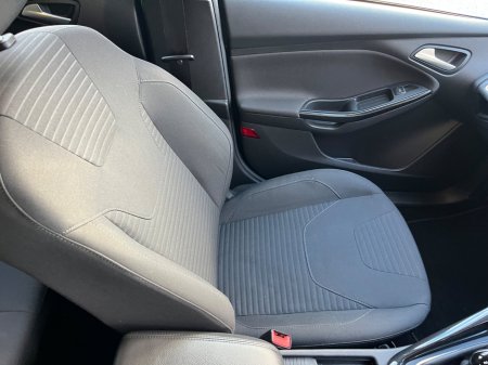 2017 Ford Focus 1.0 Ecoboost Turbo 125PS Titanium €9,950 thumbnail