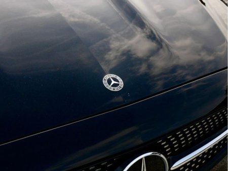 2021 Mercedes-Benz E Class - thumbnail 11