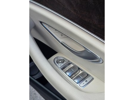 2019 Mercedes-Benz E Class - thumbnail 10