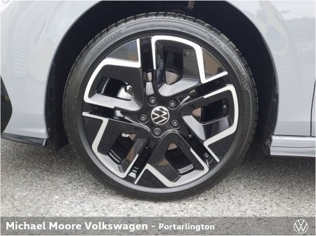 2026 Volkswagen Golf R-LINE 1.5TSI 150HP €42,838 thumbnail