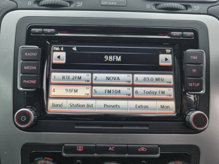 2010 Volkswagen Scirocco - thumbnail 10