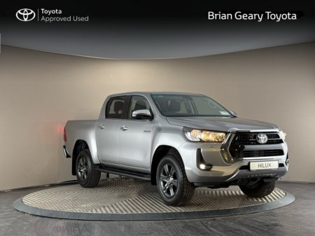 2026 Toyota Hilux 2.8 SR5 Manual