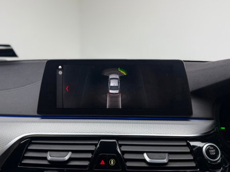 2018 BMW 5 Series 530E M SPORT €26,990 thumbnail