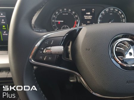 2024 Skoda Octavia Ambition 2.0TDi 150HP - Tiny Mileage 2 Year Warranty €33,995 thumbnail