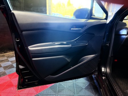 2018 Toyota C-HR - thumbnail 12