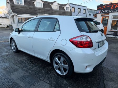 2011 Toyota Auris 1.8 HSD LUXURY 4DR AUTO €6,990 thumbnail