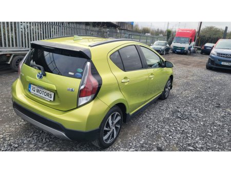 2016 Toyota Aqua - thumbnail 11