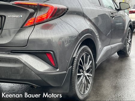 2018 Toyota C-HR HYBRID SOL 4DR AUTO €21,500 thumbnail