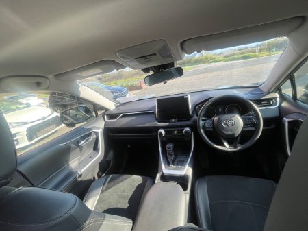 2020 Toyota Rav4 - thumbnail 9