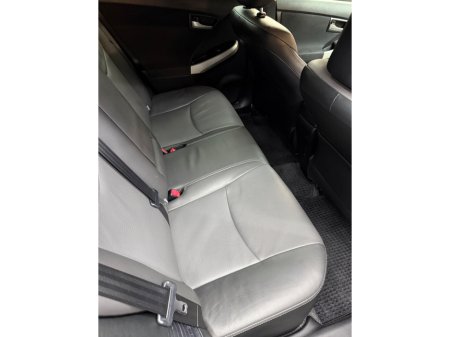 2012 Toyota Prius - thumbnail 8