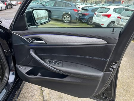 2018 BMW 5 Series 530e M-SPORT PETROL PLUG IN HYBRID 2.0 //HIGH SPEC//REVERSE CAMERA//HEAD UP DISPLAY//LASERLIGHTS// €23,950 thumbnail