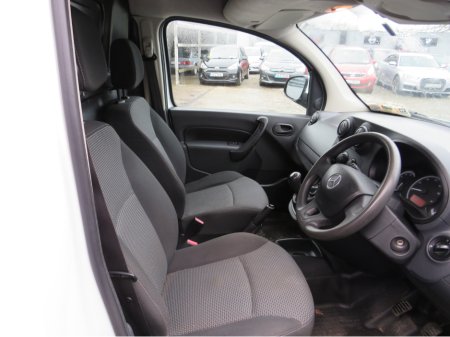 2017 Mercedes-Benz Citan 109 CDI BLUE EFFICIENCY FRESH DOE 1 YEAR €6,999 thumbnail