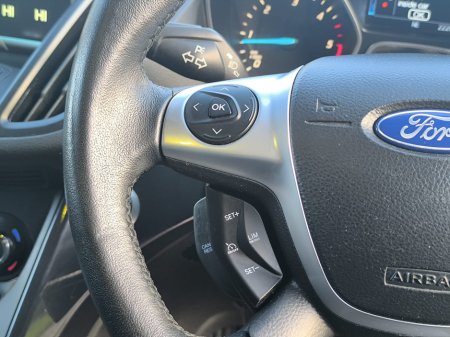 2016 Ford Kuga - thumbnail 16