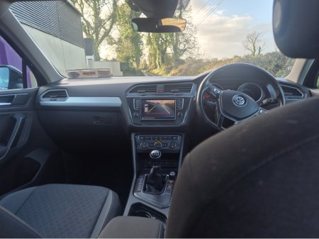 2017 Volkswagen Tiguan COMFORTLINE 2.0 TDI 115BHP 115HP MANUAL 6SPEED FWD 4 €17,900 thumbnail