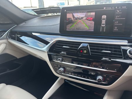 2022 BMW 5 Series 530e M Sport €38,950 thumbnail