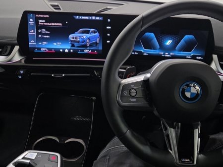 2025 BMW iX1 - thumbnail 17