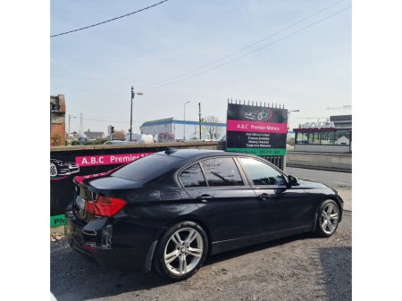 2013 BMW 3 Series - thumbnail 3