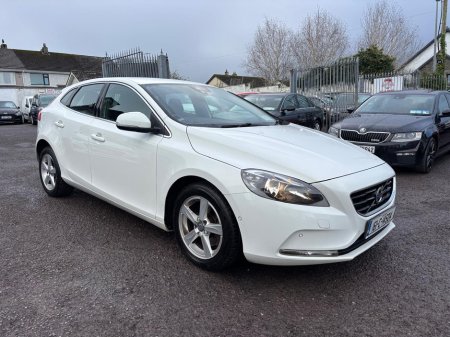 2016 Volvo V40 D2 SE 5DR  NEW  TIMING  BELT €10,950 thumbnail