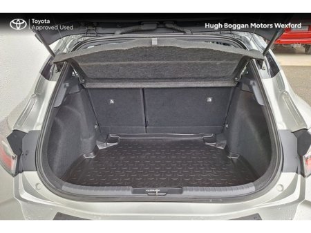 2021 Toyota Corolla HATCH, REALLY LOW MILEAGE! €22,995 thumbnail