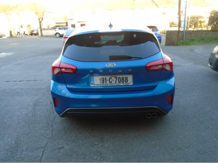 2019 Ford Focus - thumbnail 4