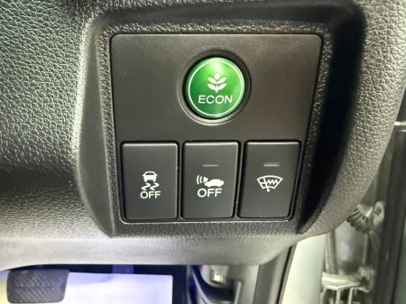 2015 Honda HR-V  €14,890 thumbnail