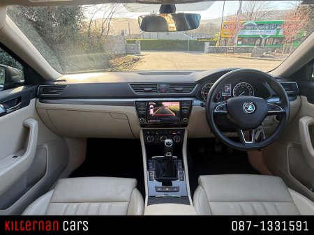 2017 Skoda Superb - thumbnail 9